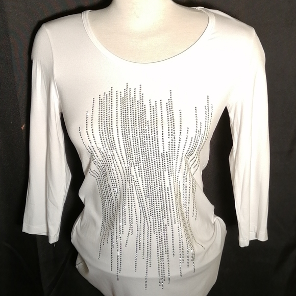 NWOT, Softworks Ladies White Top size small - Picture 1 of 10